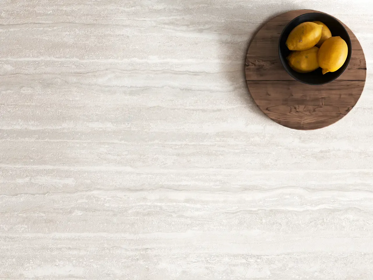 Ambiente real con porcelánico Arklam Nativa White 6 mm — proyecto de interiorismo