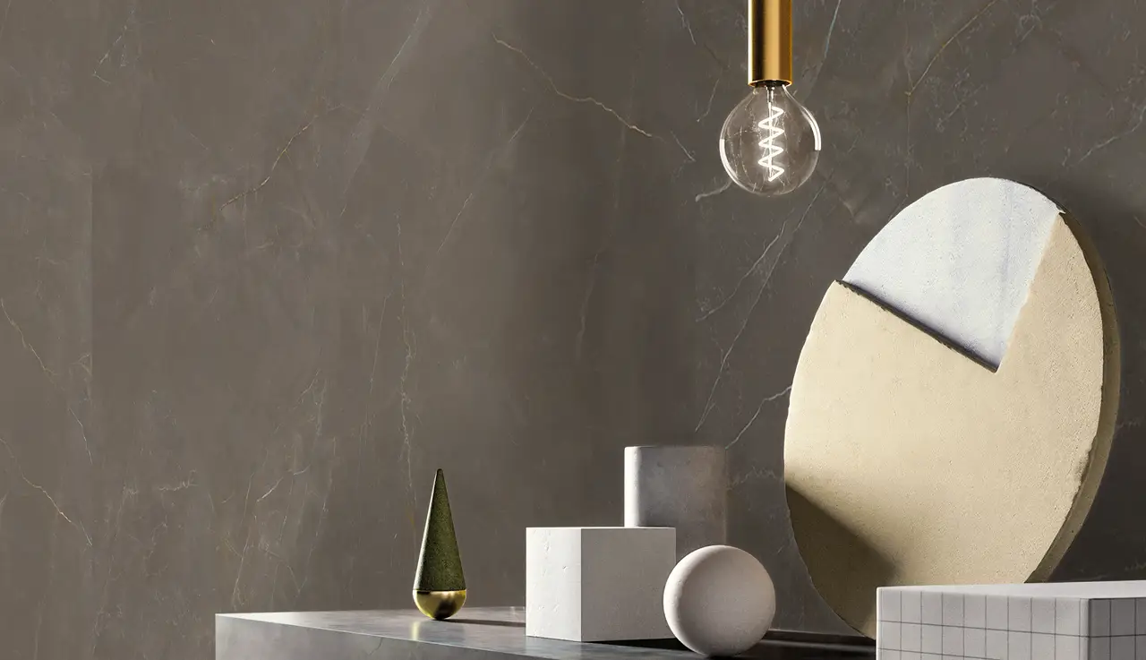 Ambiente real con porcelánico Arklam Pulpis 6 mm — proyecto de interiorismo